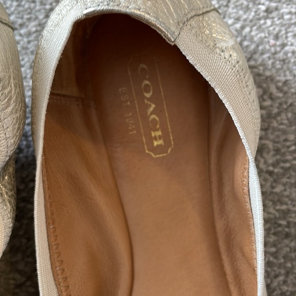 Coach Dalia Gold tone leather Flats size 6 - Picture 3 of 10